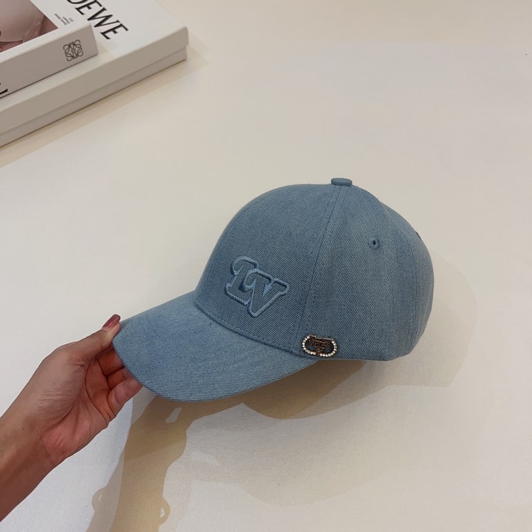 lv Louis Vuitton   high-grade LV baseball cap fire models, classic denim, super versatile, pass the picture must sell!