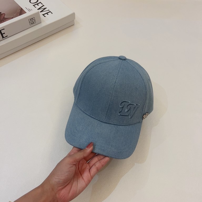 lv Louis Vuitton   high-grade LV baseball cap fire models, classic denim, super versatile, pass the picture must sell!