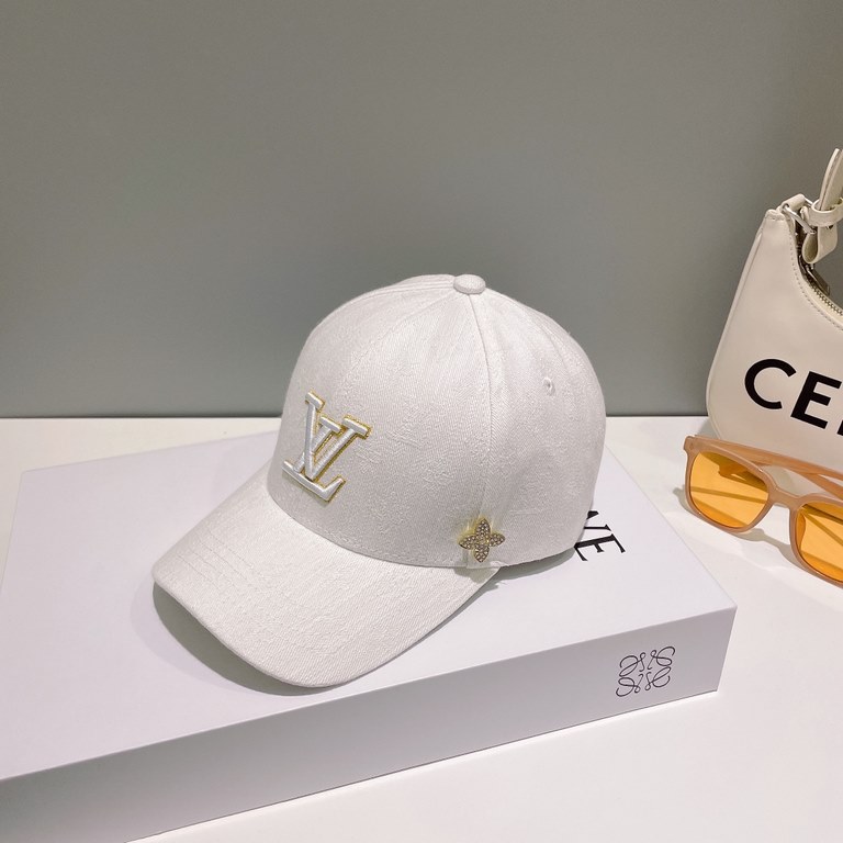 LV   counter new Louis Vuitton home embroidery baseball cap, simple and generous Men and women universal sun hat