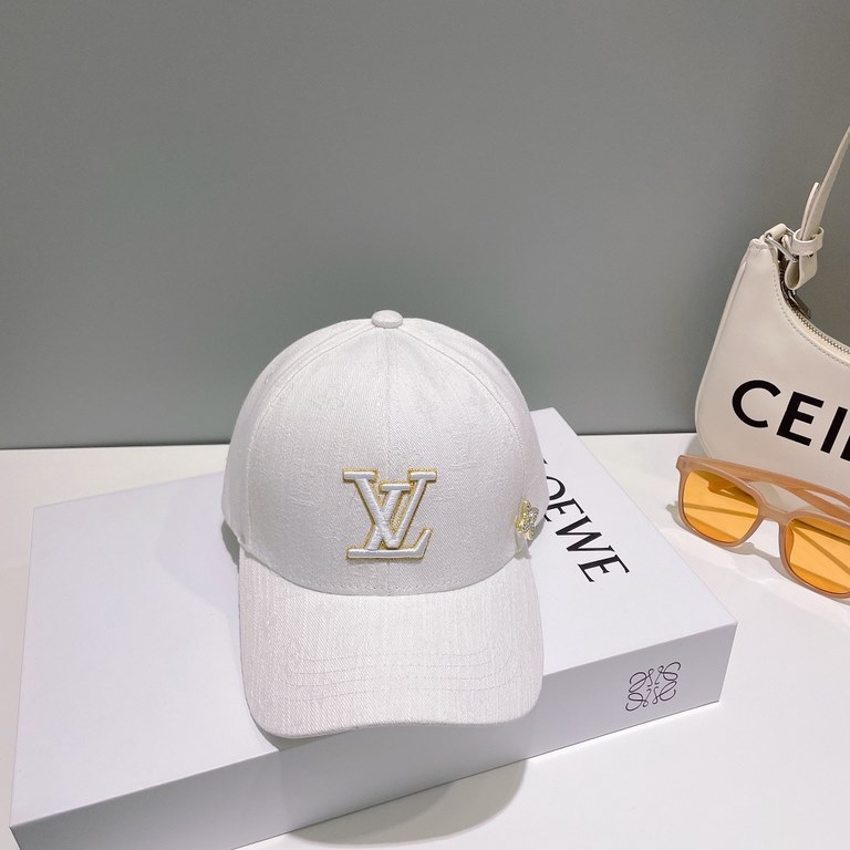 LV   counter new Louis Vuitton home embroidery baseball cap, simple and generous Men and women universal sun hat