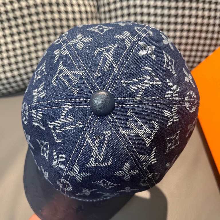 With box cloth bag, LV (Louis Vuitton) new original single baseball cap, cowhide embossed, 11 open mold customized, original denim fabric, workmanship is meticulous and perfect, the quality is superb, the base head circu