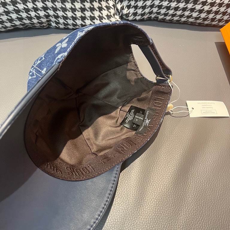 With box cloth bag, LV (Louis Vuitton) new original single baseball cap, cowhide embossed, 11 open mold customized, original denim fabric, workmanship is meticulous and perfect, the quality is superb, the base head circu