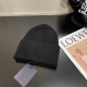 LV Louis Vuitton official website classic knit cap! Little red book hot selling explosive models! Wear a god! Men and women with the same models, thickened warmer, fashionable and popular   texture first-class, the best 