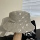 LV Louis Vuitton original single fisherman hat counter hot models cotton lining, light and breathable. Perfect version of the grid accurate, original quality, exclusive physical shooting, men and women apply!