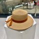 [LV Louis Vuitton] 2023 new small fragrance vacation style flat straw hat, travel essential, super good with, hurry to get!