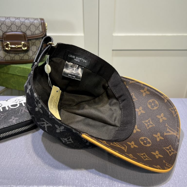 LV (Louis Vuitton) new original single baseball cap, old flower splicing, 11 open mold customized, the original printing satin fabric   counter old flower leather, meticulous and perfect workmanship, quality is superb, t