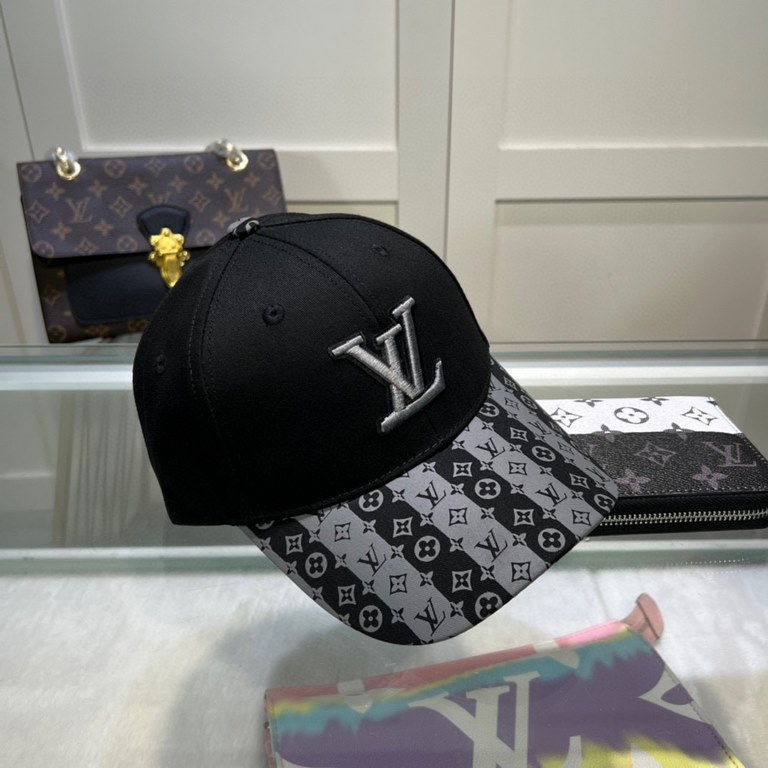 LouiVuittonLV  Counter new Louis Vuitton home embroidered baseball cap, simple and generous Men and women universal sun hat.