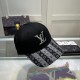 LouiVuittonLV  Counter new Louis Vuitton home embroidered baseball cap, simple and generous Men and women universal sun hat.