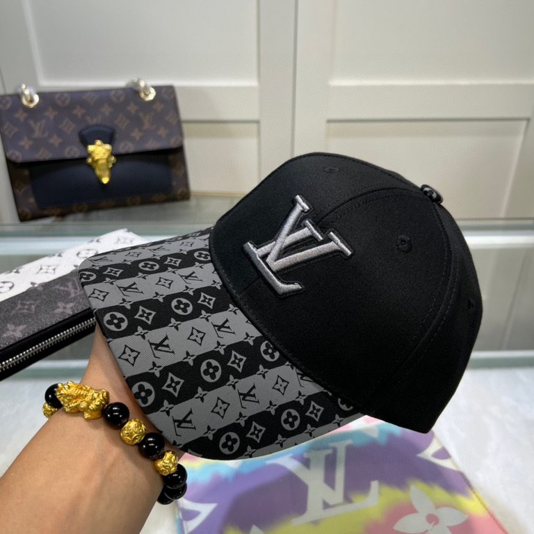 LouiVuittonLV  Counter new Louis Vuitton home embroidered baseball cap, simple and generous Men and women universal sun hat.