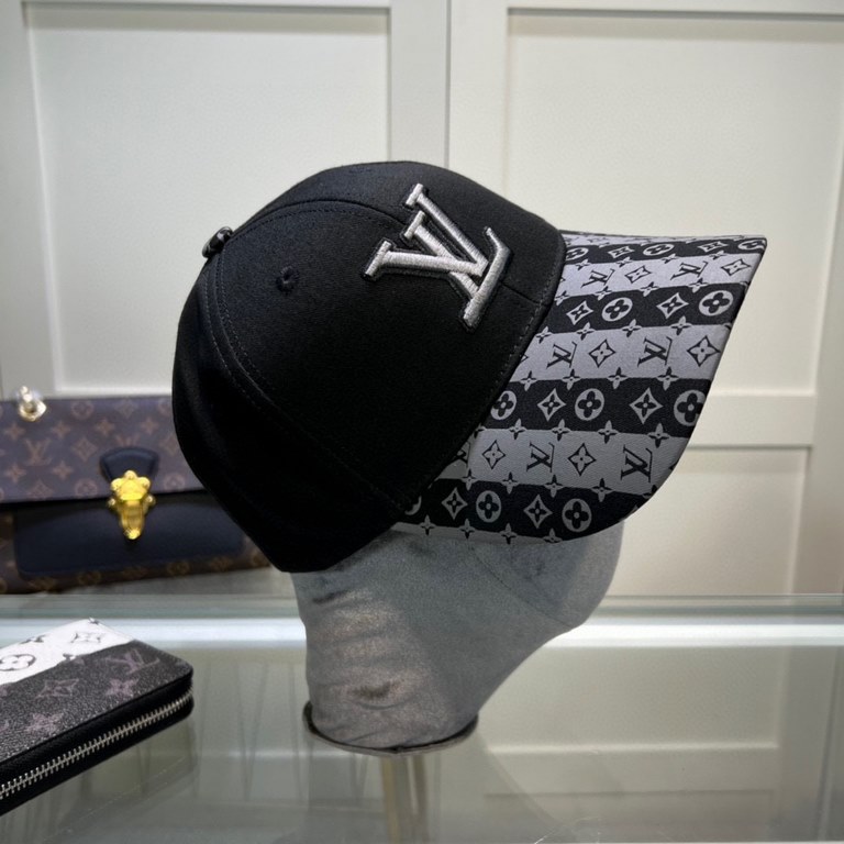 LouiVuittonLV  Counter new Louis Vuitton home embroidered baseball cap, simple and generous Men and women universal sun hat.