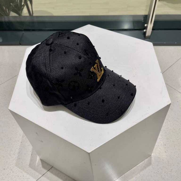 Louis Vuitton Baseball Caps LouisVuitton   New LV baseball caps, heavy-duty   perfect old-fashioned camouflage, high-end atmosphere, versatile models   men and women!