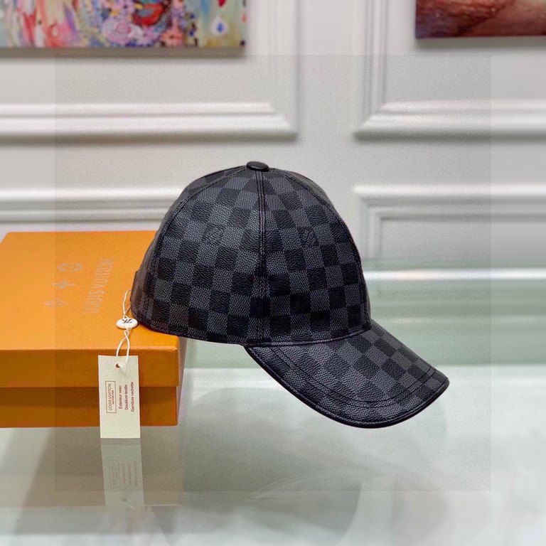 The cap is made of PU leather and head-layer cowhide.With packaging cloth bag, LV Louis Vuitton classic original single baseball cap, classic old flower, 11 open mold customized, the original counter PU leather   head la