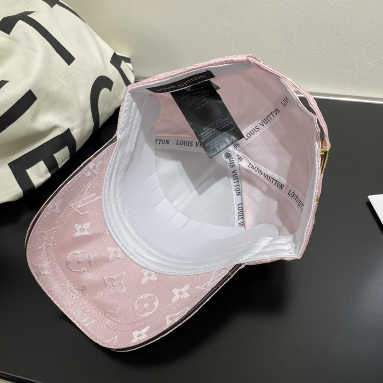 [LV] new counter synchronization baseball cap, counter synchronization shipment, big name models super good with, hurry to get!