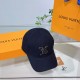 LV Louis Vuitton   official website high version of the shipment, the classic baseball cap, a very classic classic, popular retro beauty, available in all seasons, out of the must-have, very show a small face!