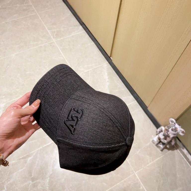 with dust bag [LV Louis Vuitton] 2023 new embroidered simple models of baseball caps, new shipments, big name models super good with, hurry to get!