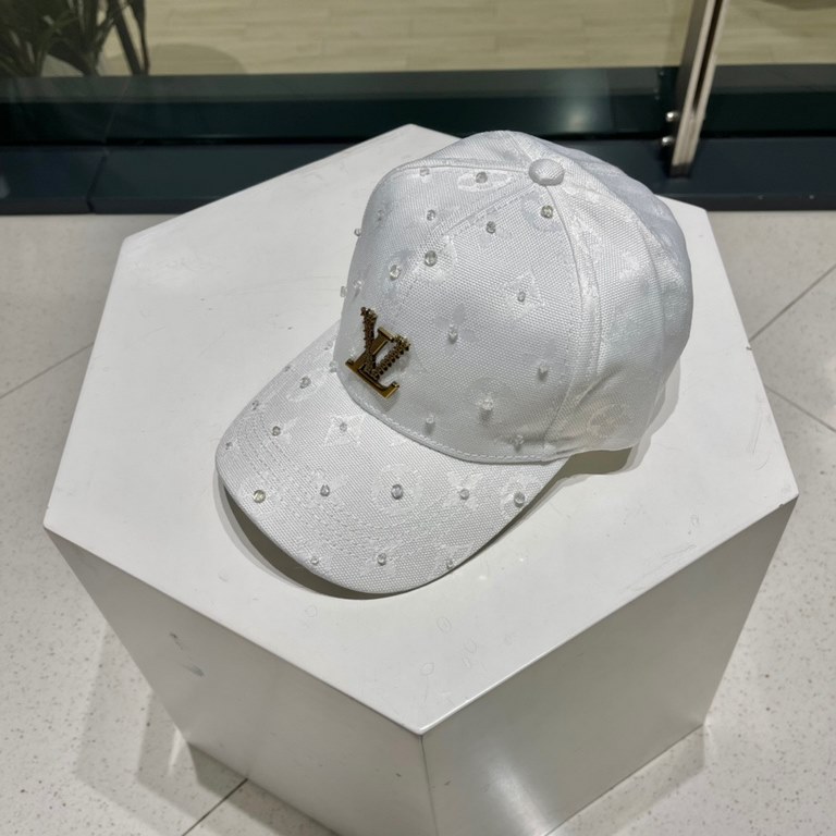 Louis Vuitton Baseball Caps LouisVuitton   New LV baseball caps, heavy construction   perfect old-fashioned camouflage, high-end atmosphere, versatile models   men and women!