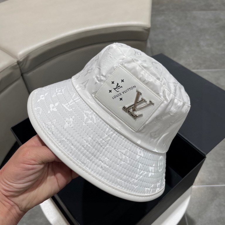 lv Louis Vuitton  2023 early spring new original single LV fisherman's hat, simple atmosphere Individuality full of exquisite embroidery design Full of fashion sense   This hat is definitely worth getting!