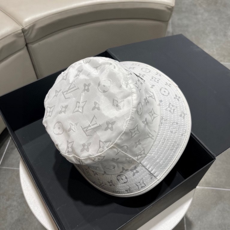 lv Louis Vuitton  2023 early spring new original single LV fisherman's hat, simple atmosphere Individuality full of exquisite embroidery design Full of fashion sense   This hat is definitely worth getting!