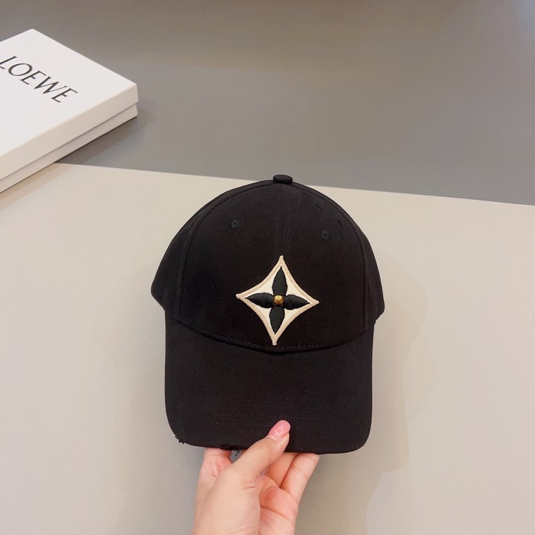 Louis Vuitton baseball cap LouisVuitton, official website new color   LV baseball cap, simple atmosphere, super versatile sunscreen sun hat,   men and women universal