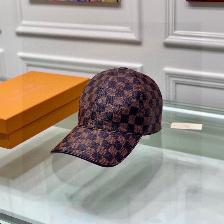 The cap is made of PU leather and head-layer cowhide.With packaging cloth bag, LV Louis Vuitton classic original single baseball cap, classic old flower, 11 open mold customized, the original counter PU leather   head la