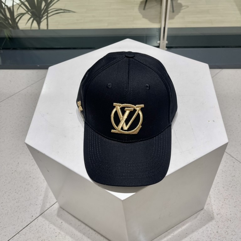 Louis Vuitton   LV baseball cap  , simple atmosphere full of personality Exquisite embroidery design Full of fashion sense   This hat is definitely worth getting!