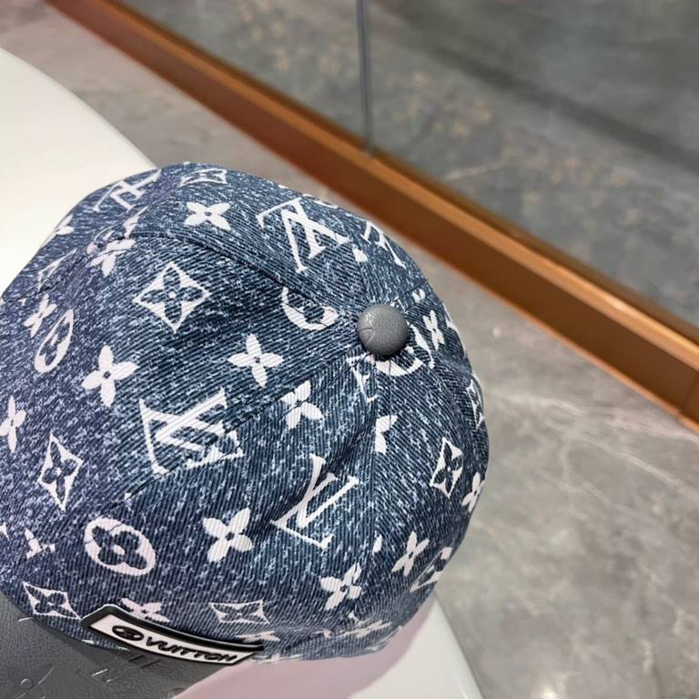 P on the new! Louis Vuitton LouisVuitton   new LV baseball cap, heavy construction   early spring collection of high-end atmosphere, versatile models   men and women!