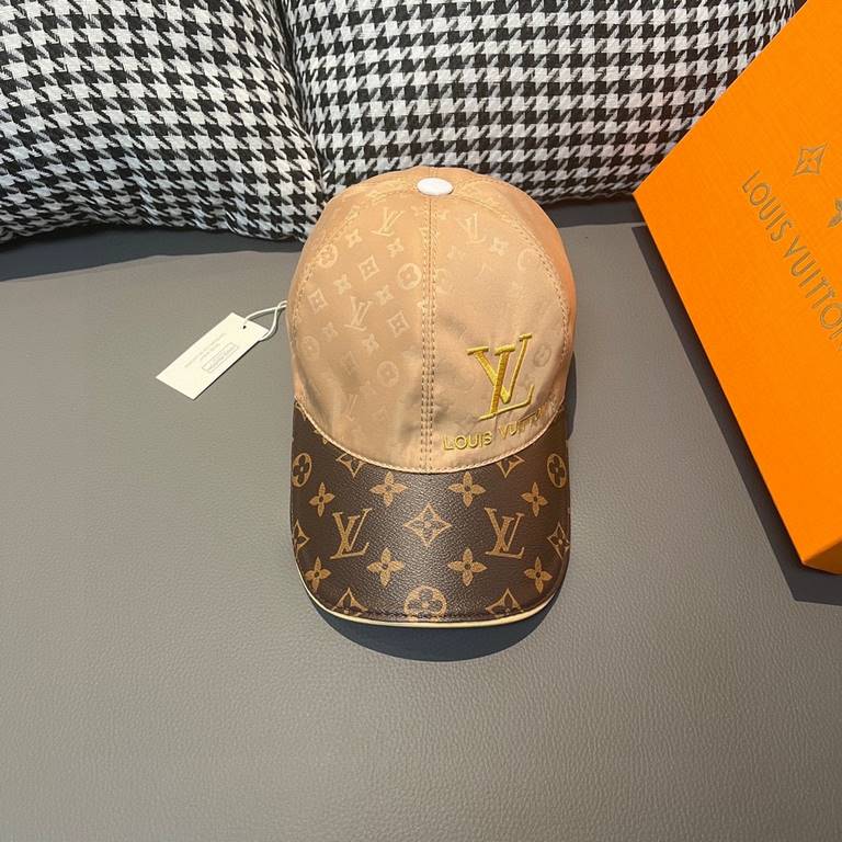 With box cloth bag, LV (Louis Vuitton) new original single baseball cap, old flower splicing, 11 open mold customized, the original printing satin fabric   counter old flower leather, workmanship is meticulous and perfec