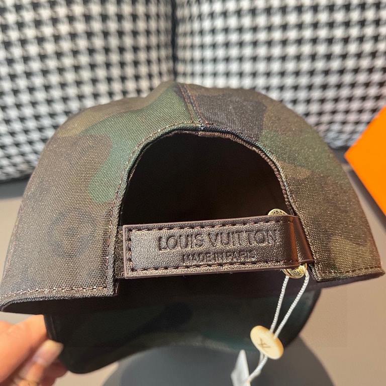 LV (Louis Vuitton) new original single baseball cap.With box cloth bag, LV (Louis Vuitton) new original single baseball cap, camouflage LV, counter 11 open mold customized, original canvas material   head layer cowhide, 