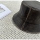 LV early fall new fisherman's hat, original open mold customization, perfect smooth stereotypes! High quality leather. Good to see blowing up the street single product!