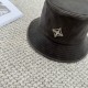 LV early fall new fisherman's hat, original open mold customization, perfect smooth stereotypes! High quality leather. Good to see blowing up the street single product!