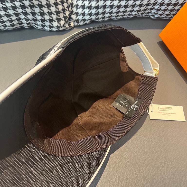 With packaging cloth bag, LV Louis Vuitton new original single baseball cap, classic checkerboard grid, 11 open mold customized, the original counter fabric   head layer cowhide, small square fashion handsome quality is 