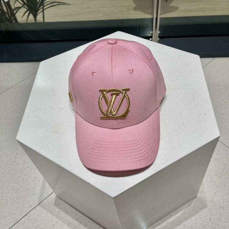 Louis Vuitton   LV baseball cap  , simple atmosphere full of personality Exquisite embroidery design Full of fashion sense   This hat is definitely worth getting!