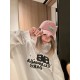 run LV .Embroidered baseball cap that bloggers love!Simple Korean English embroideryHipster's atmosphere sense of support burstHat shape is very satisfactory ~ also can be a huge matchThroughout the spring, summer, fall 