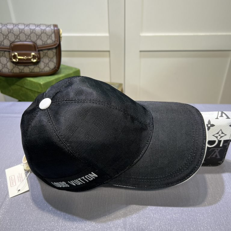 LV (Louis Vuitton) new original single baseball cap, 11 open mold customized, original printing satin fabric   counter old flower leather, meticulous and perfect workmanship, awesome quality, base head circumference 56, 