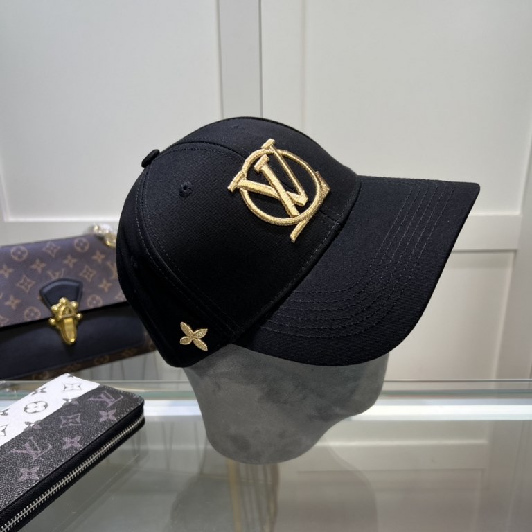 LouiVuittonLV  Counter new Louis Vuitton home embroidered baseball cap, simple and generous Men and women universal sun hat.