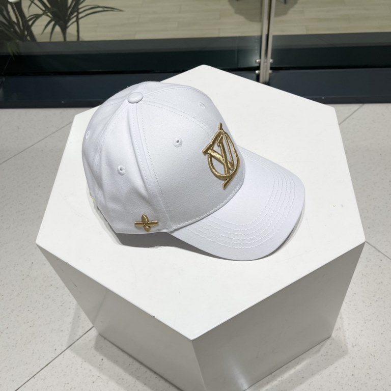 Louis Vuitton   LV baseball cap  , simple atmosphere full of personality Exquisite embroidery design Full of fashion sense   This hat is definitely worth getting!