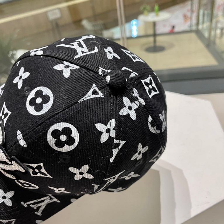 Louis Vuitton baseball cap LouisVuitton   new LV baseball cap, heavy construction   fall and winter series of high-end atmosphere, versatile models   men and women!