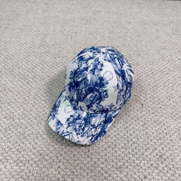 LV Louis Vuitton Classic Baseball Caps   Fire shipments, versatile items   casually with a good look The quality is superb   fashionable versatile