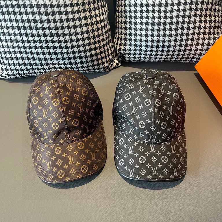 The new LV Louis Vuitton original single baseball capWith box cloth bag, LV Louis Vuitton new original single baseball cap, colorful jacquard, counter 11 open mold ordering, original canvas material   head layer cowhide,