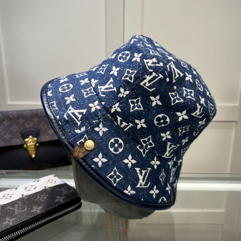 LV Louis Vuitton official website version of the shipment, the classic fisherman's hat, a very classic classic, popular retro beauty, available in all seasons, go out essential, very show face is small!