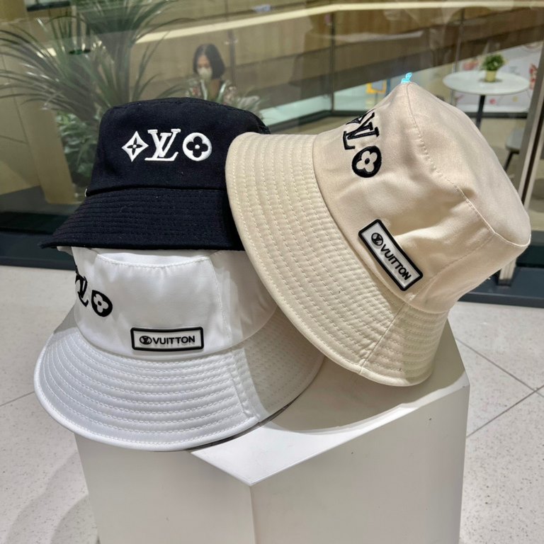 New! Louis Vuitton LouisVuitton high version of the new LV fisherman's hat, heavy construction of the leather label four-leaf clover   fisherman series high-end atmosphere, versatile models   men and women!