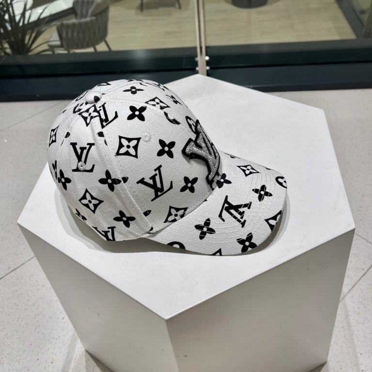 Louis Vuitton baseball cap LouisVuitton   new LV baseball cap, heavy construction   fall and winter series of high-end atmosphere, versatile models   men and women!