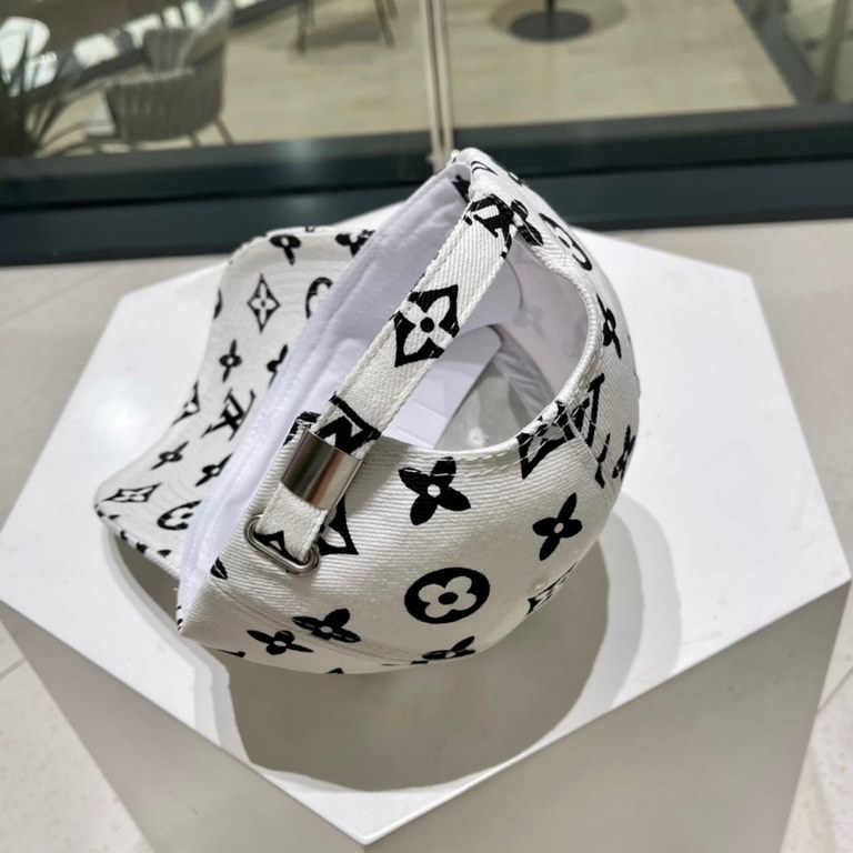 Louis Vuitton baseball cap LouisVuitton   new LV baseball cap, heavy construction   fall and winter series of high-end atmosphere, versatile models   men and women!