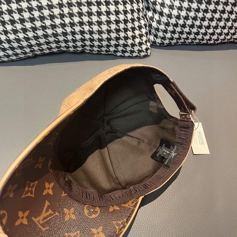 LV (Louis Vuitton) new original single baseball cap.With box cloth bag, LV (Louis Vuitton) new original single baseball cap, old flower splicing, 11 open mold customized, original printing satin fabric   counter old flow