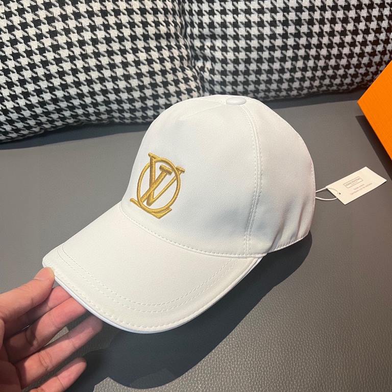 New model shipmentWith box bag, LV (Louis Vuitton) new original single baseball cap, LV gold silk embroidery, counter 11 open mold customized, original cotton fabric   head layer cowhide, fine embroidery! Awesome quality