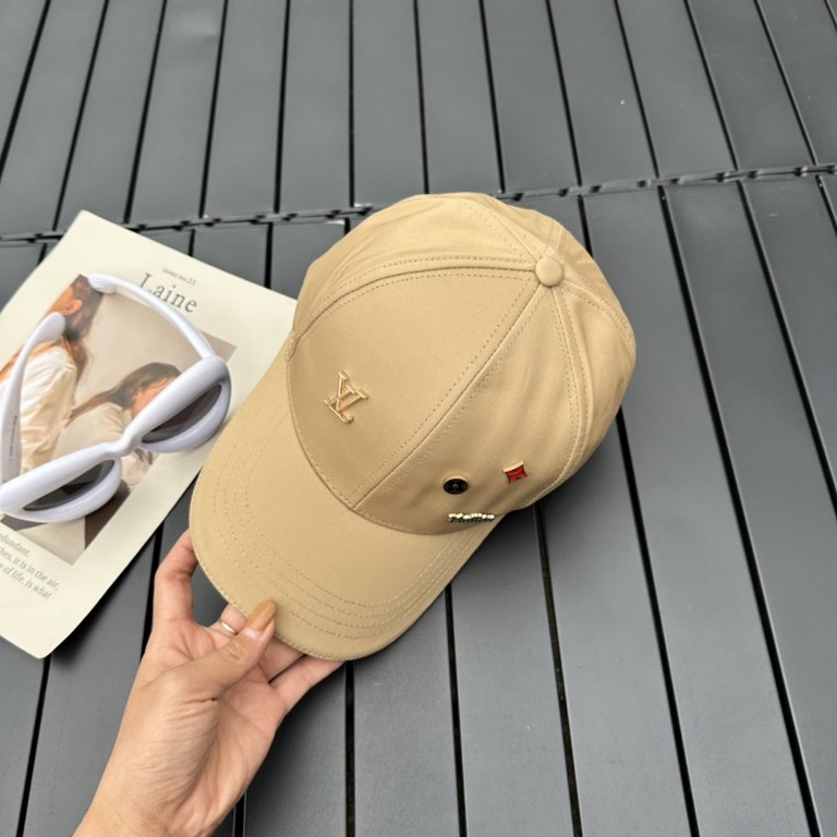 Louis Vuitton LouisVuitton   new LV baseball cap, heavy construction   perfect old flowers, high-end atmosphere, versatile models   men and women!