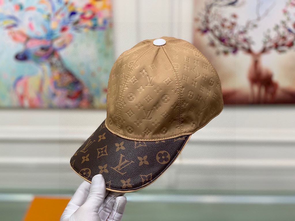 With box cloth bag, LV (Louis Vuitton) new original single baseball cap, old flower splicing, 11 open mold customized, the original printing satin fabric   counter old flower leather, workmanship is meticulous and perfec