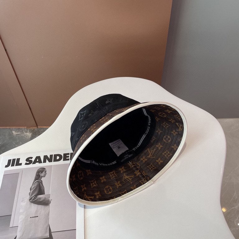 Louis Vuitton LV new patchwork old flowers fisherman hatClassic old flowers never go out of fashion can be worn by both men and womenCasual and uncomplicated, you're the one with the big style!Share the beauty Share the 