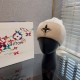 Special  LV Louis Vuitton   Fall and Winter Mixed Yarn Knit Wool HatThe hat feels super good and thick      the color is huge white ~!Soft and sticky good show face small! Photographs also have a sense of atmosphereMy he