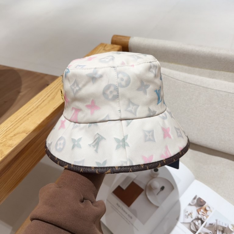 LV Louis Vuitton original single embroidered fisherman's hat counter hot models cotton lining, light and breathable. Perfect version of the grid accurate, original quality, exclusive physical shooting, men and women appl